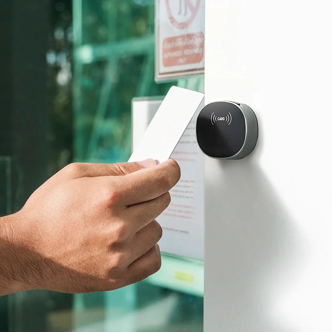 Barska 200 Capacity Adjustable Key Cabinet with RFID Lock | CB13716