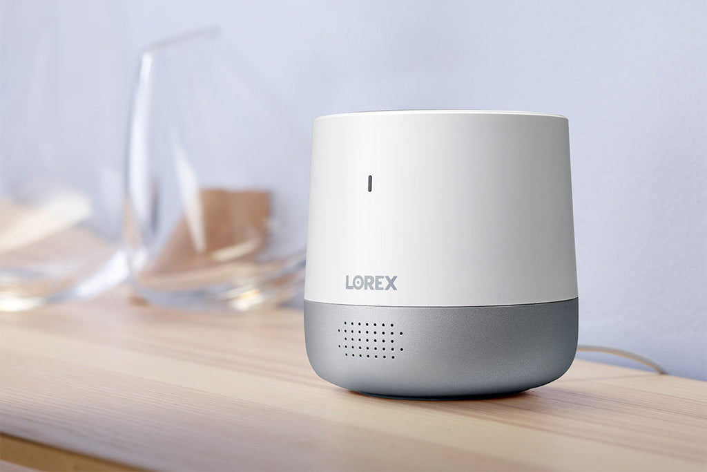 Lorex 2K Wire-Free Security System with Battery-Operated Cameras and 2K Wi-Fi Video Doorbell